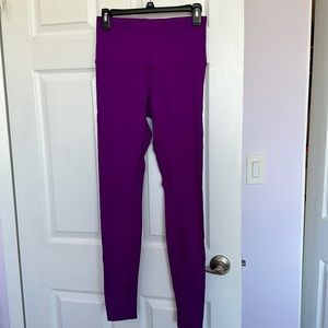Wunder under lululemon size 8 purple excellent condition